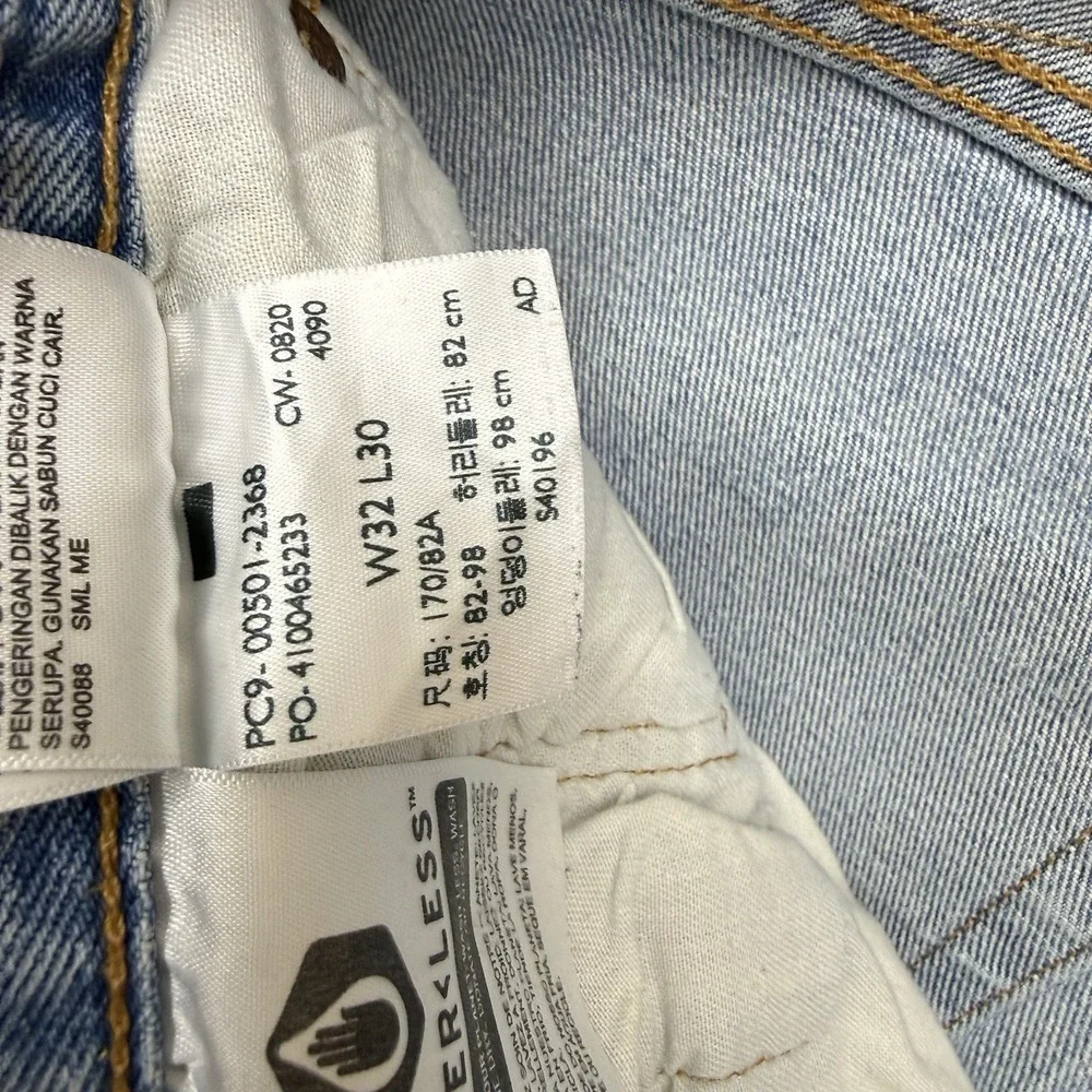 Levi's 501 straight leg buttonfly jeans men's size 32 32x30 faded